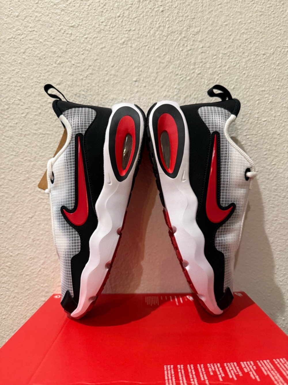 Nike Air Max Nova (4Y/5.5W)